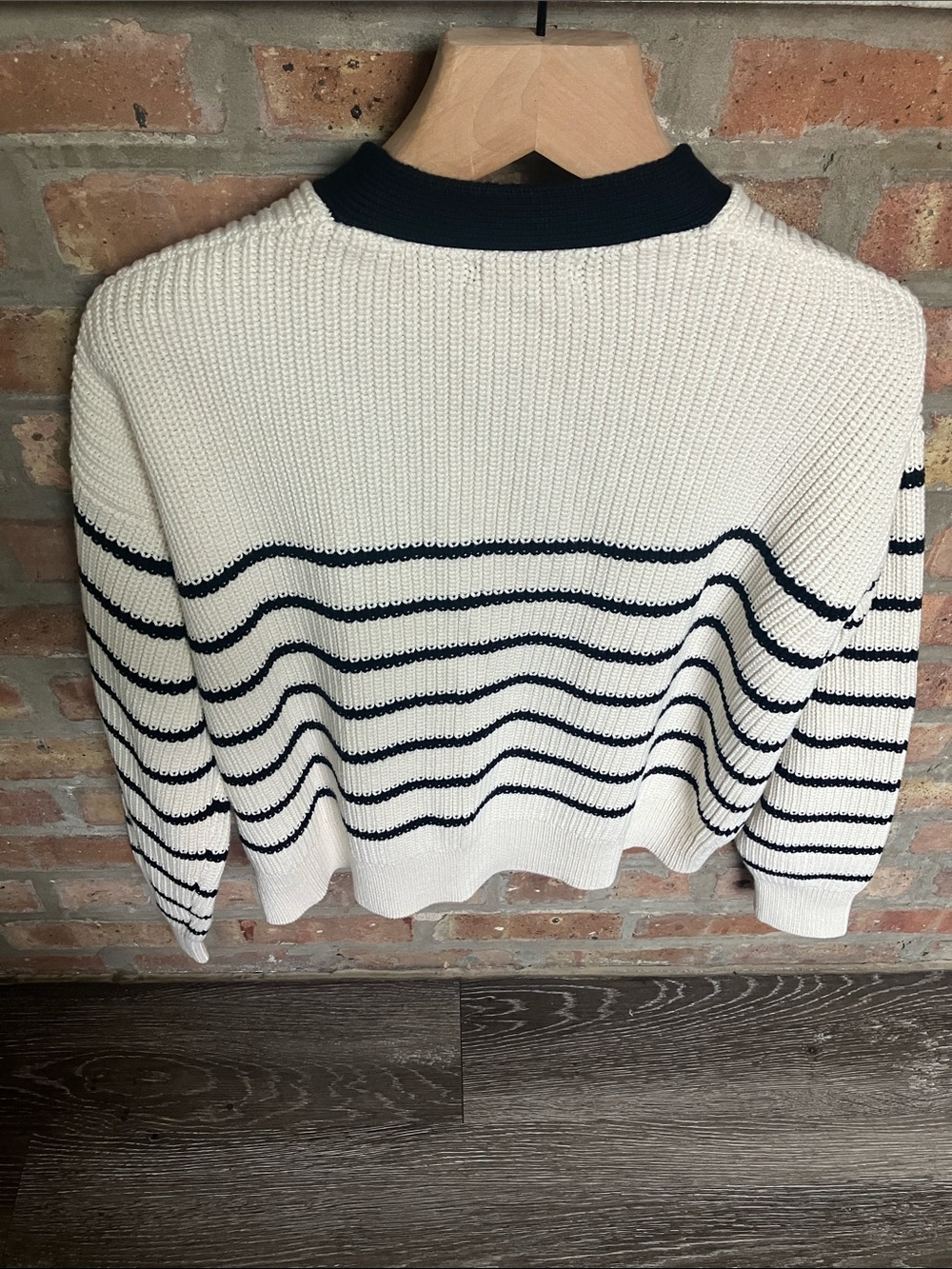 Quince 100% Organic Cotton Fisherman Boxy Cropped Cardigan - Picture 5 of 16